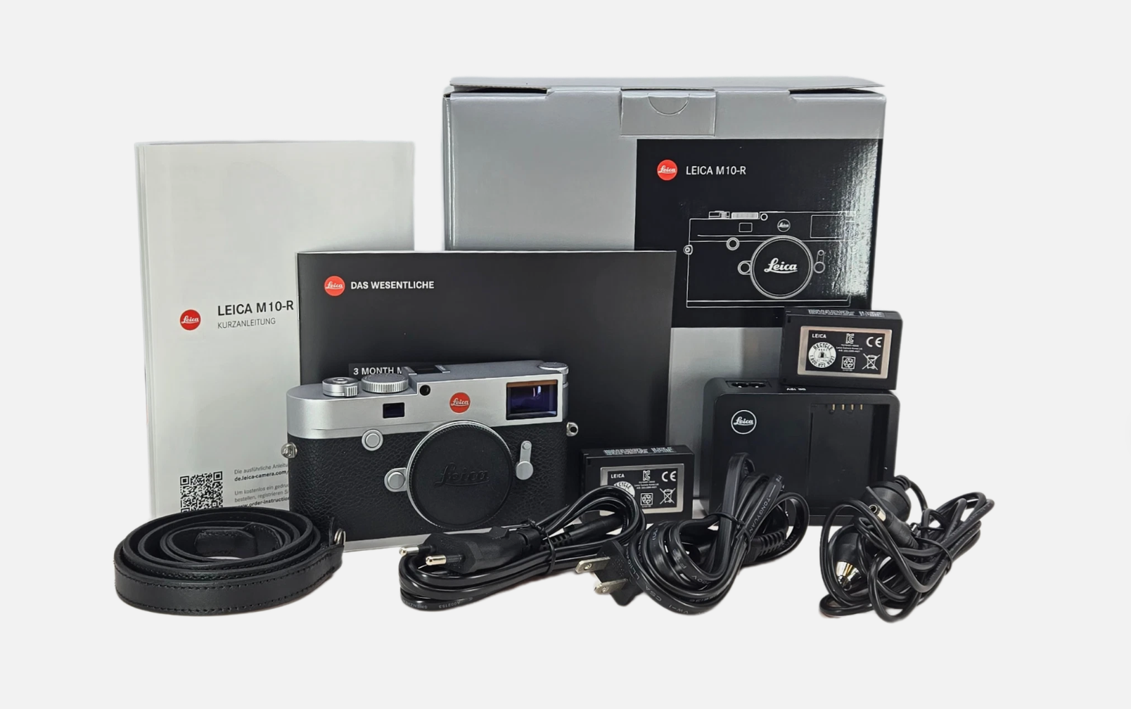 Leica M10R with accessories